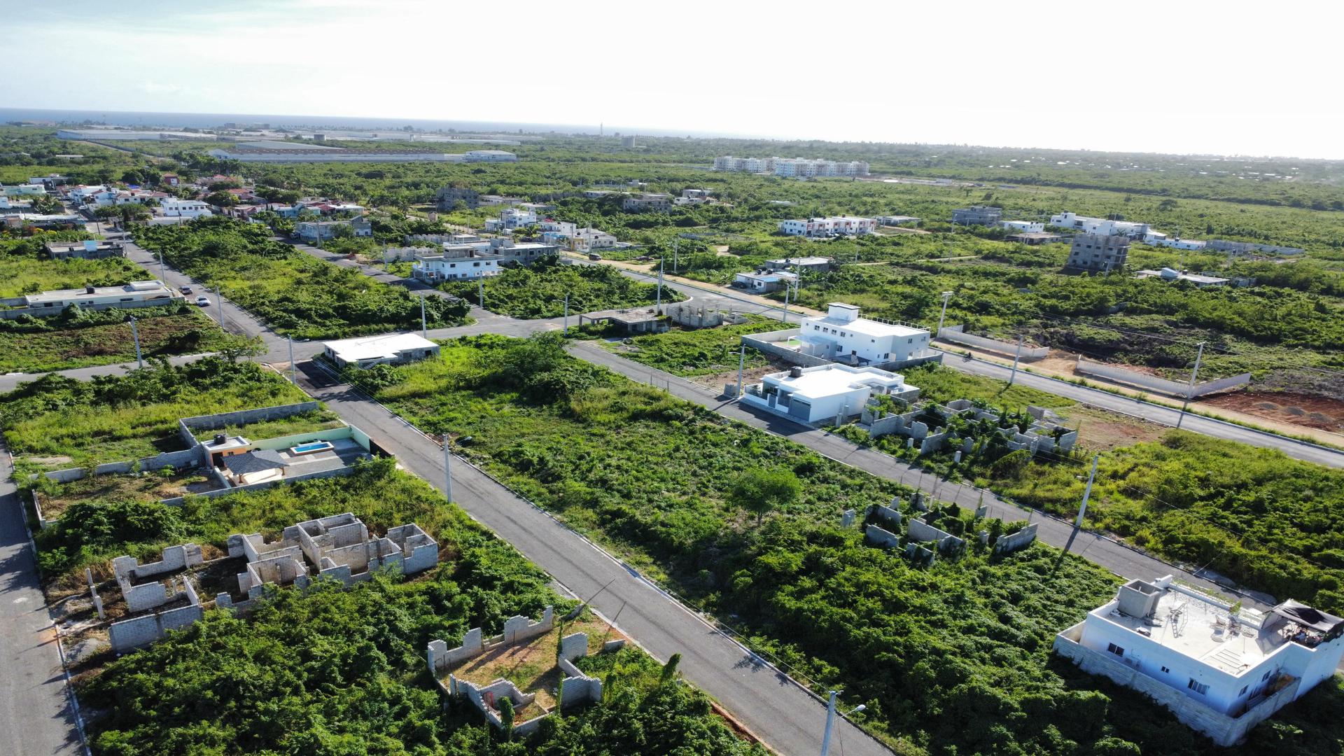 solares y terrenos - Solares en proyecto cerrado en Avenida Ecológica