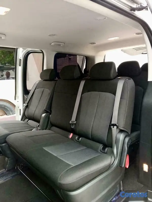 jeepetas y camionetas - Hyundai Staria (autobús nuevo) 2025 9