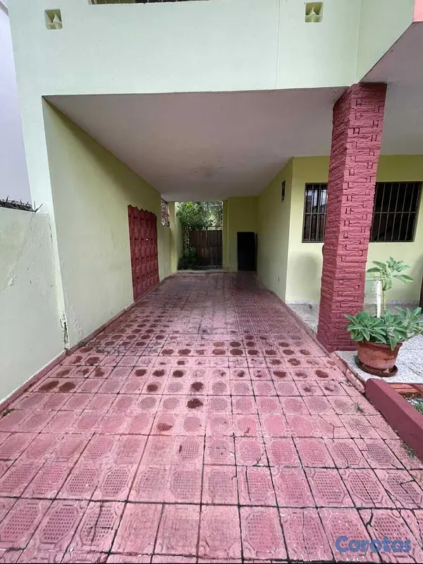 apartamentos - Venta de casa- Avenida Independencia  8