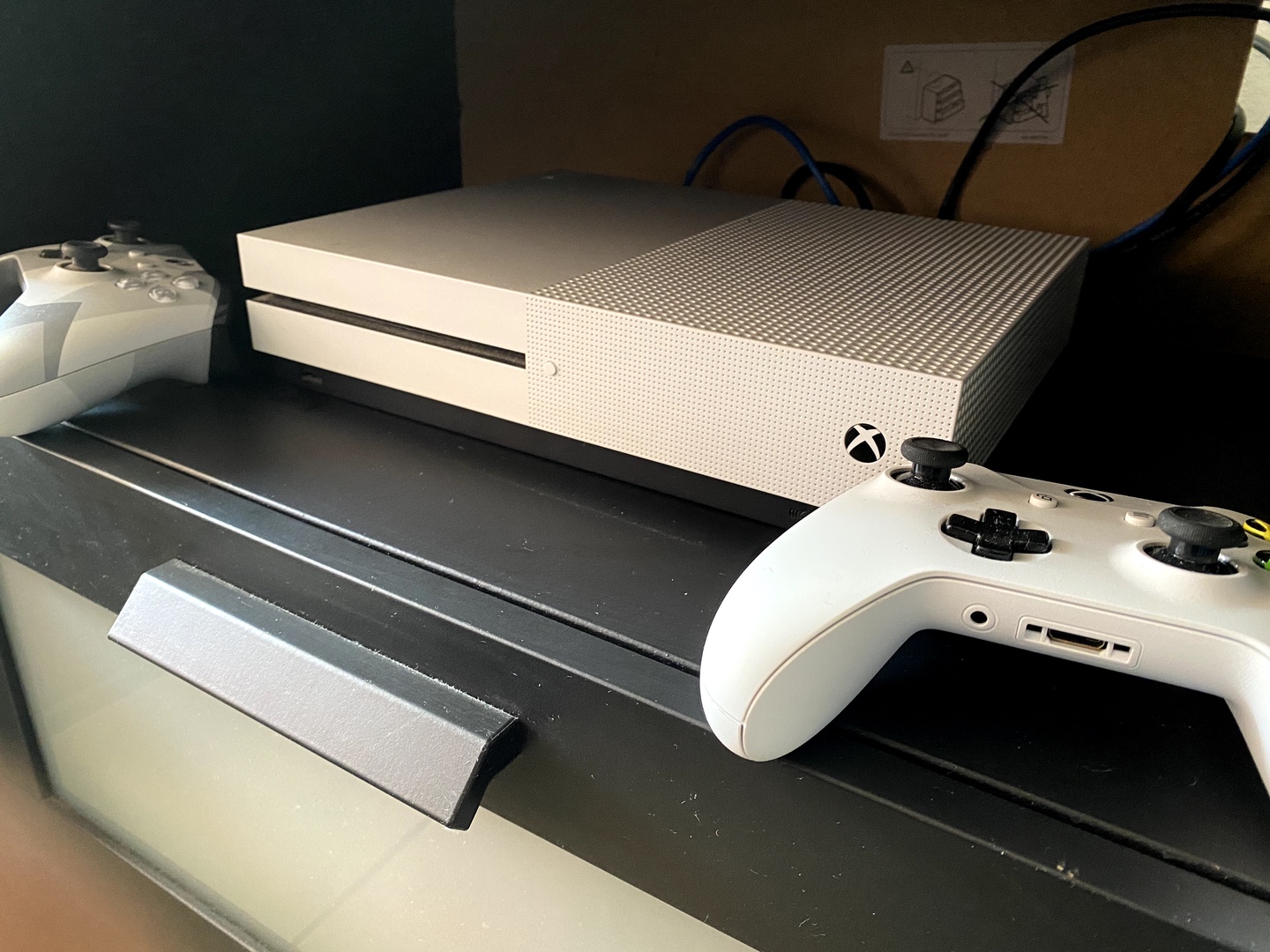 consolas y videojuegos - Xbox One S  1 TB+ Accesorios + Juegos