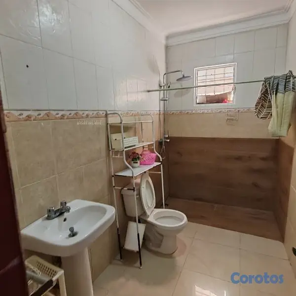 casas - Se RENTA amplia CASA de Tres habitaciones con pati 9