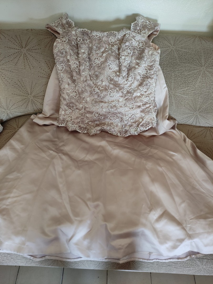 ropa para mujer - Precioso vestido de fiesta finamente elaborado hecho por modista 0