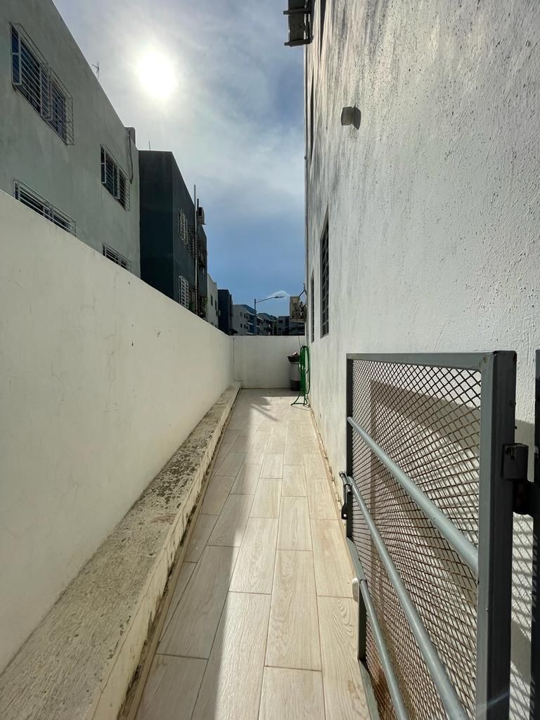 apartamentos - Vendo apartamento Av. Jacobo Magluta,  Res. Elsa Edén Colina del Arroyo II
 7