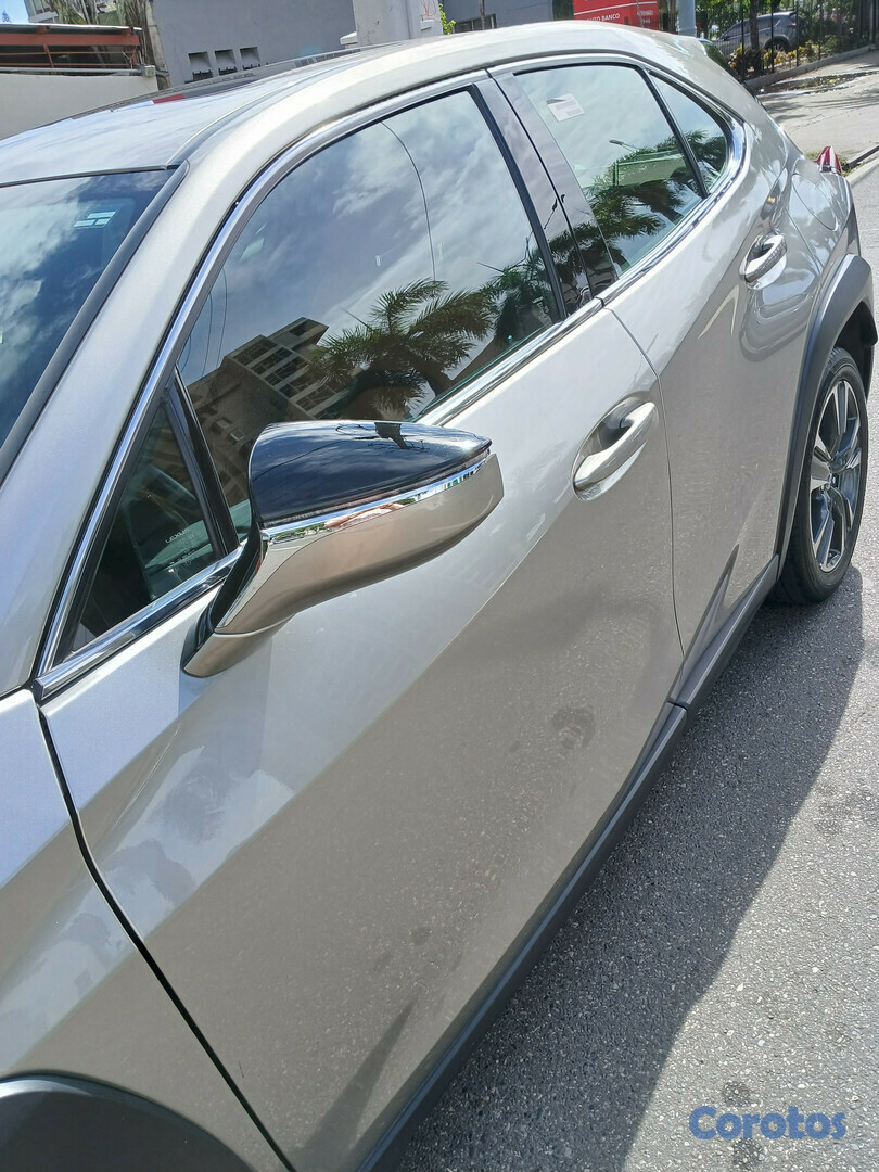 jeepetas y camionetas - Laxus UX 200 año 2020  2