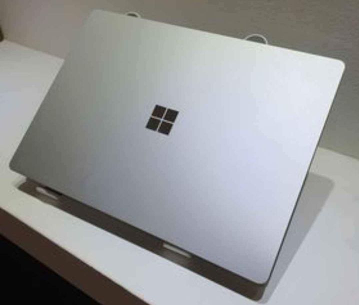 computadoras y laptops - Laptop Microsoft Surface 4, pant 14'' QHD, core i5, 512GB SSD, 8GB RAM, Nueva 3