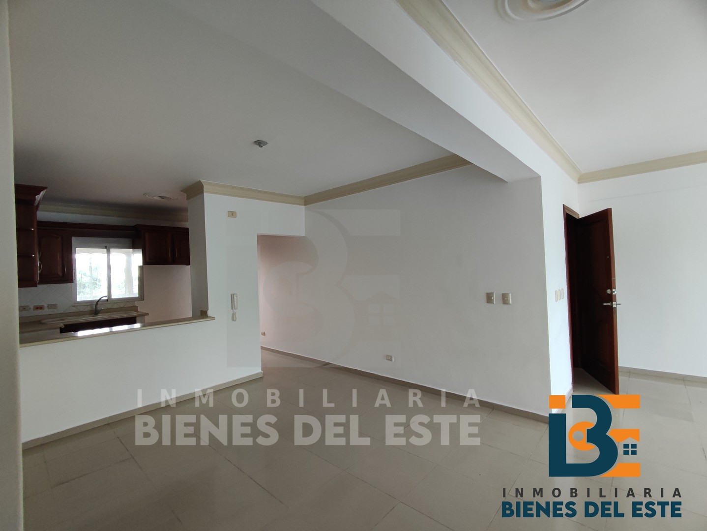 apartamentos - Se Vende Amplio y Cómodo Apartamento en Miramar 5