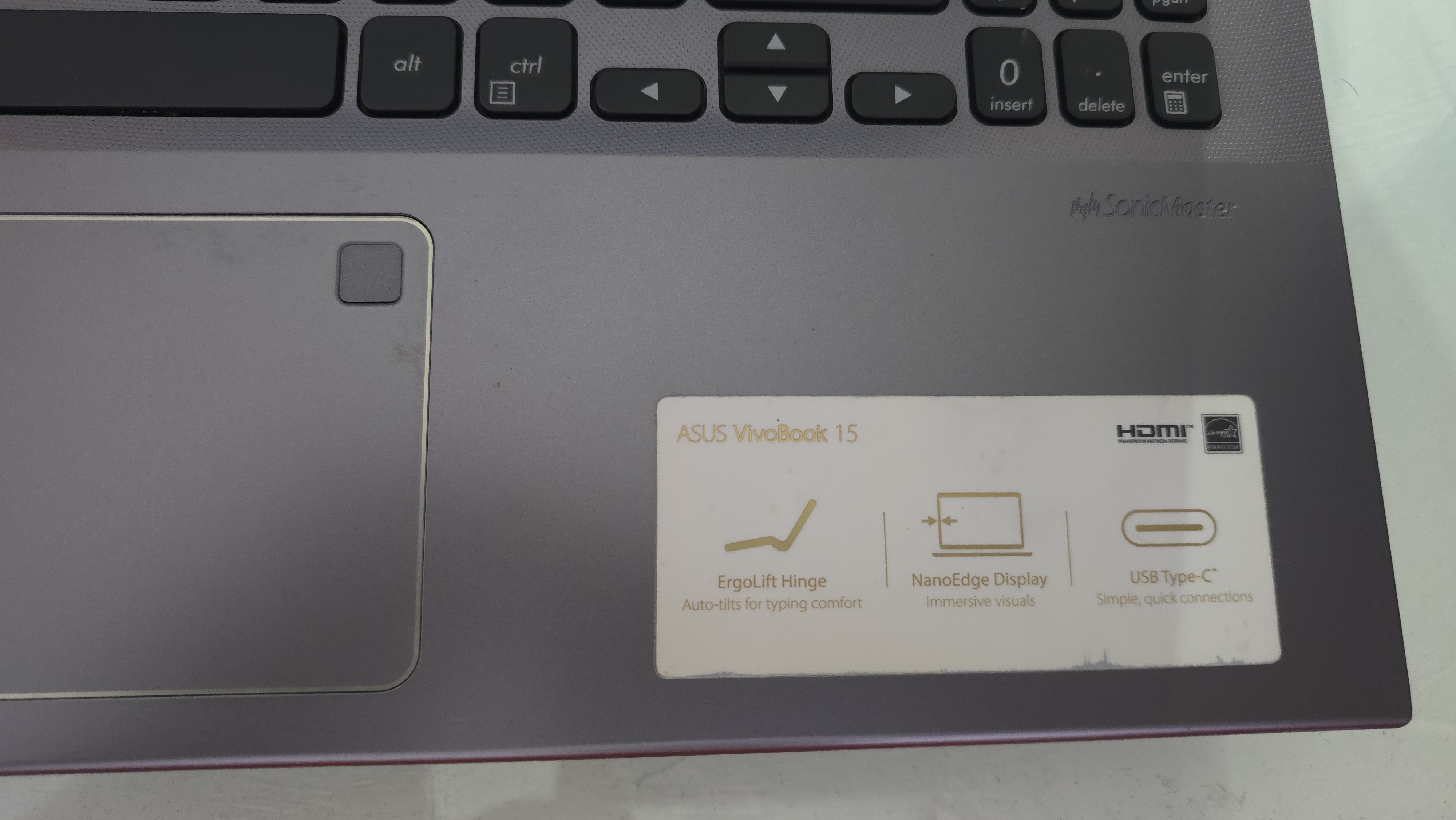 computadoras y laptops - Laptop Asus Vivobook Touch 15.6 LED i3 10th Gen 3
