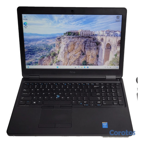 computadoras y laptops - laptop dell corei5 5th gene 8g de ram ssd de 128g 