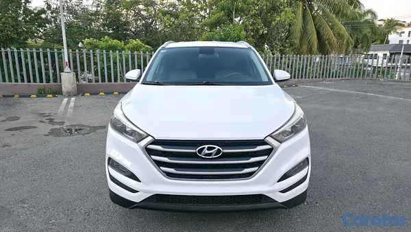 jeepetas y camionetas - Hyundai Tucson 2017 SE  5