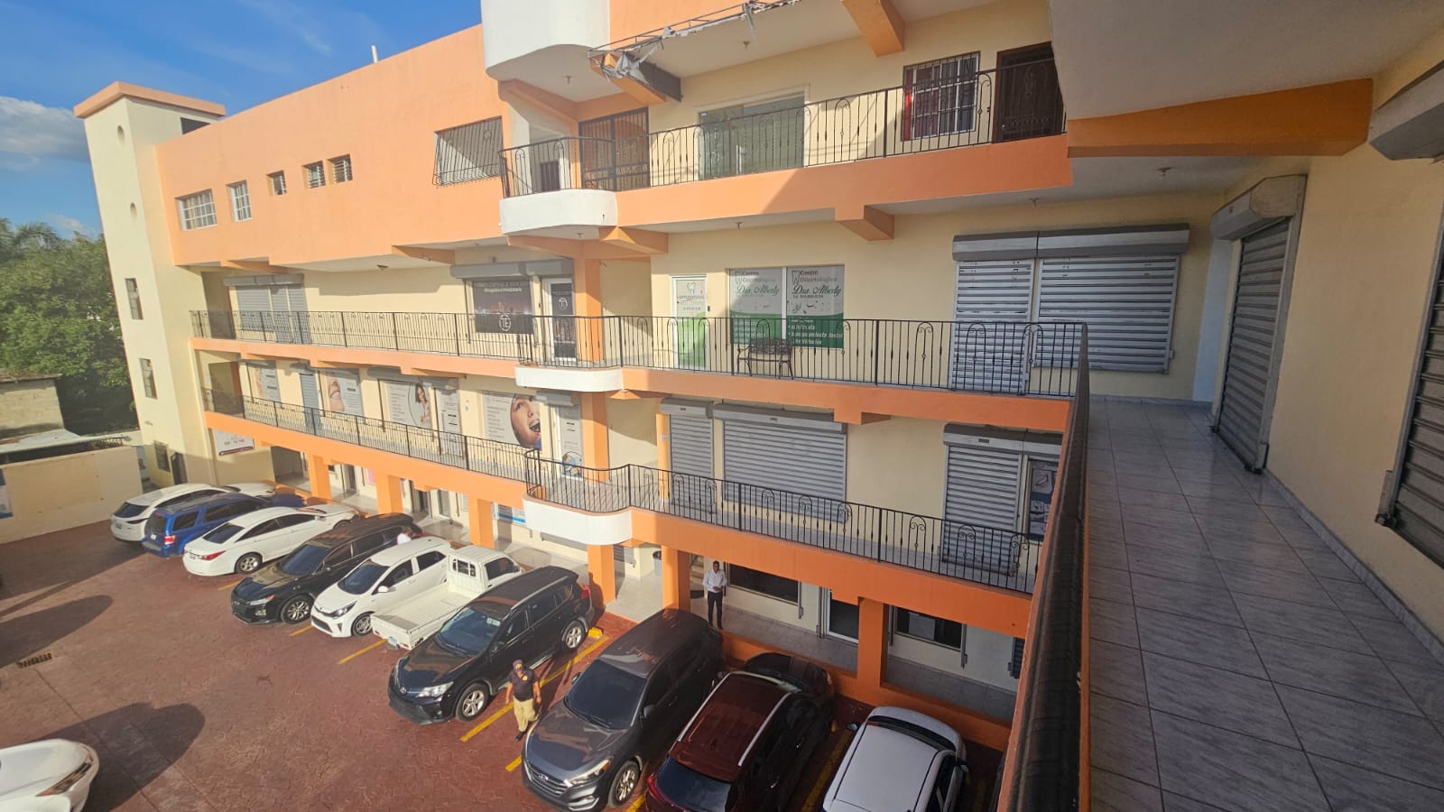 oficinas y locales comerciales - Locales unificados en Plaza comercial en él Ozama
