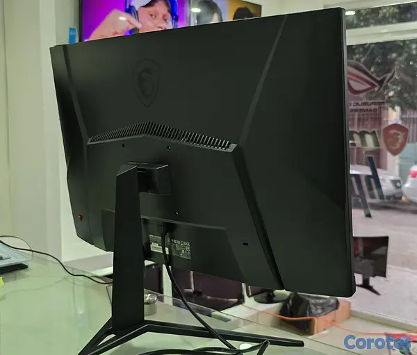 computadoras y laptops - Monitor msi Gaming 27 Pulg ips Sin bordes 1080p 250hz 1ms respuesta New de Caja 3