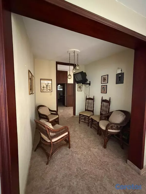 oficinas y locales comerciales - Casa en Jardines Metropolitanos ideal para negocio 15
