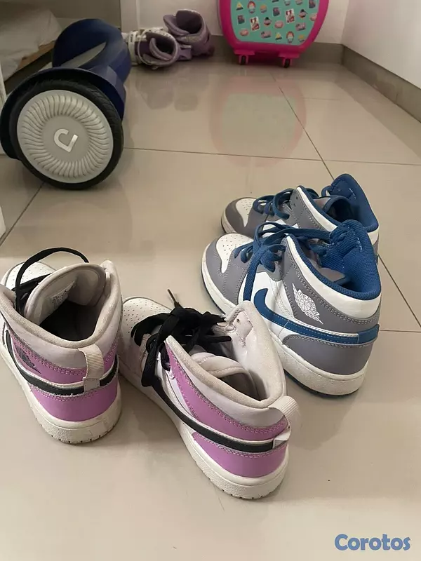 zapatos unisex - Vendo un par nuevos y los demás poco uso  3