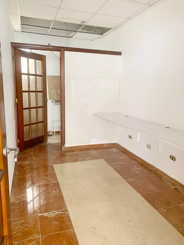 oficinas y locales comerciales - local en Bella vista  4