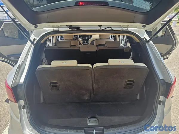 jeepetas y camionetas - HYUNDAI SANTA FE 2016 7