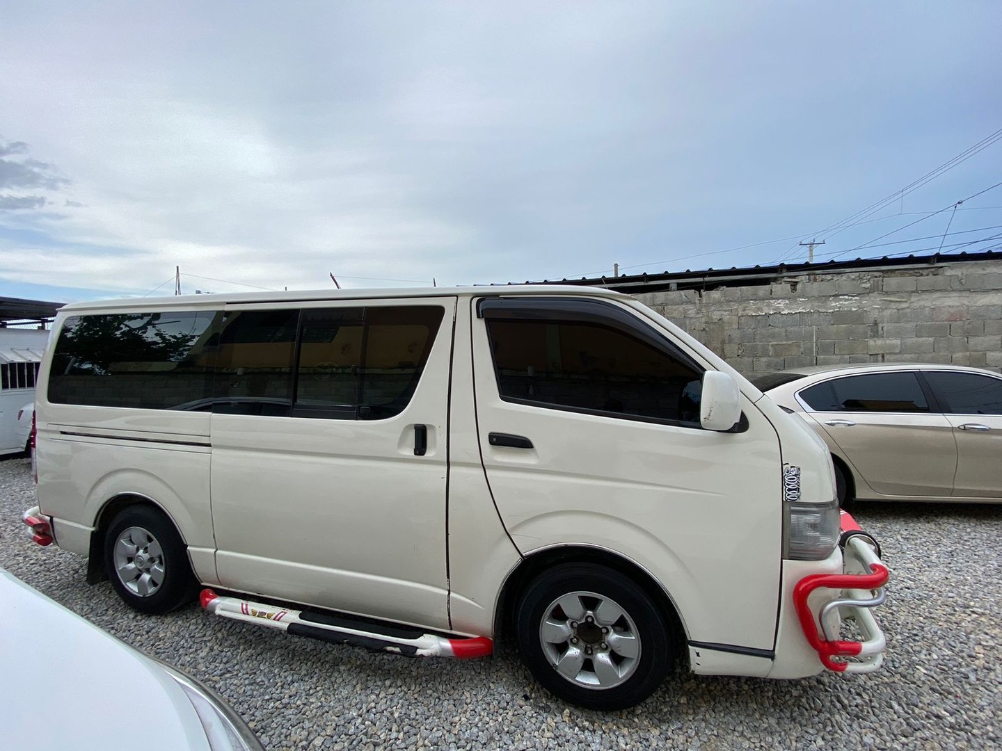 jeepetas y camionetas - 2008 Toyota HIACE 12 pasajeros Diesel, Mecánica