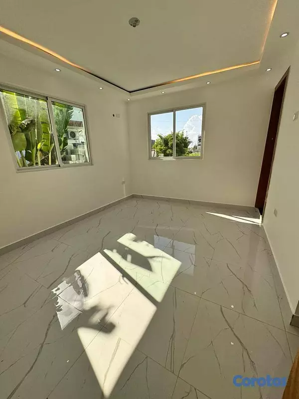 casas - Casa con piscina en prado oriental  8