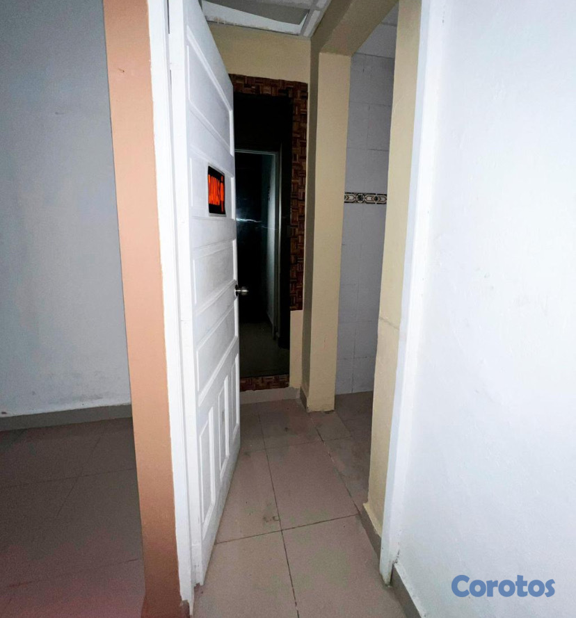 oficinas y locales comerciales - se alquila casa  4