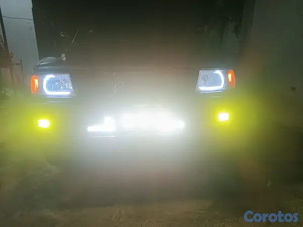 jeepetas y camionetas - Mitsubishi Montero sport ls 2003 9