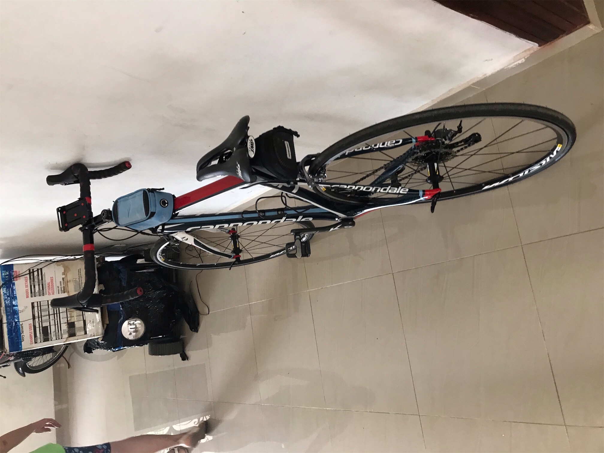bicicletas y accesorios - Vendo bicicleta nueva