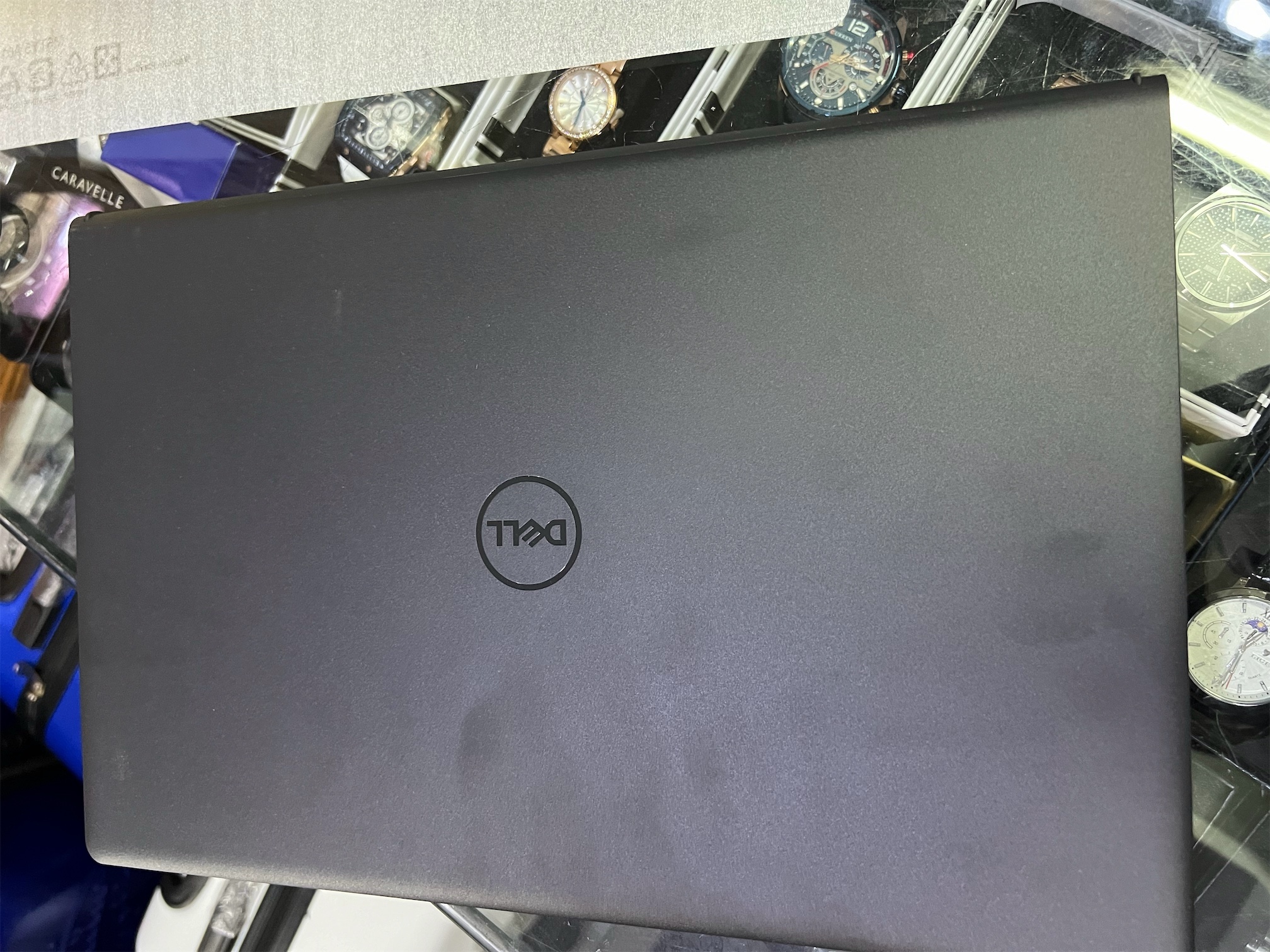 computadoras y laptops - Laptop 15.6” DELL Inspiron 15. Model 3510. Nueva en caja. 4GB Memory, 128GB SSD. 5