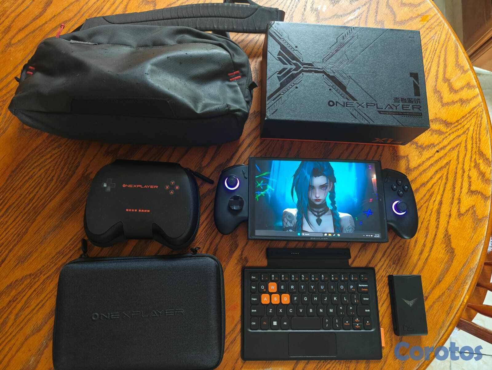 consolas y videojuegos - Onexplayer X1 Mini 8840U con 32gb ram y 2TB DISCO  1