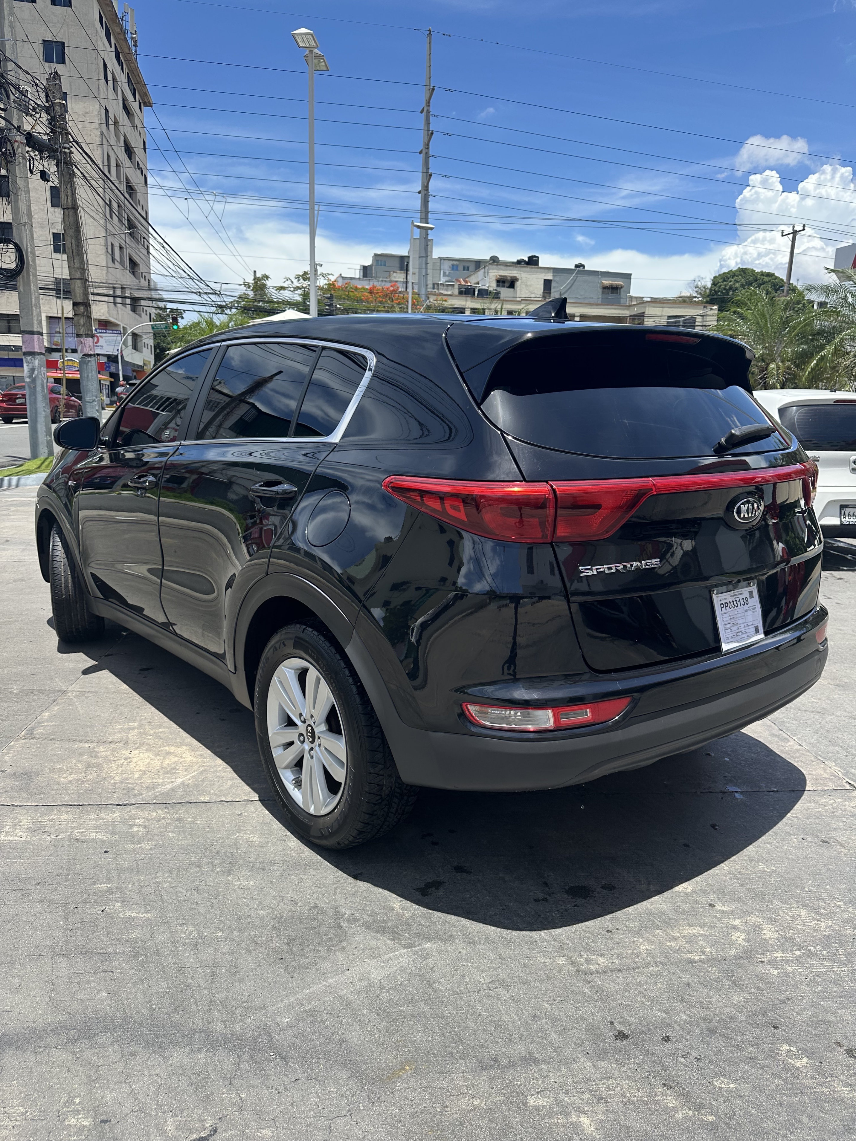 jeepetas y camionetas - Kia Sportage LX 2019  4