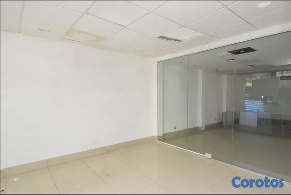 oficinas y locales comerciales - vente de local comercial  en plaza central Santo Domingo Distrito Nacional  3