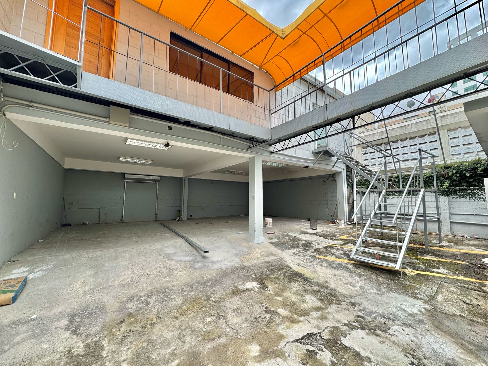 oficinas y locales comerciales - Local Comercial en Alquiler PIANTINI USD 16,000.00 6