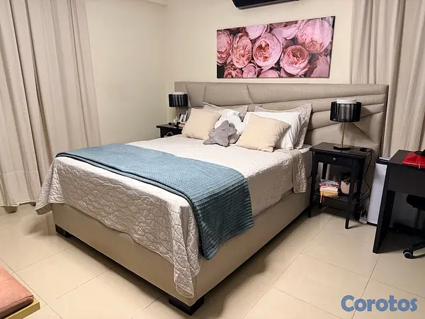 muebles y colchones - Base de cama Queen 80x60 + 2 mesas de noche con topes en cristal.  5