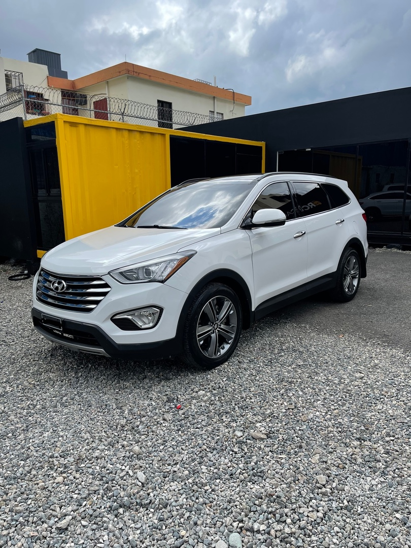 jeepetas y camionetas - Hyundai Santa Fe Limited 2015