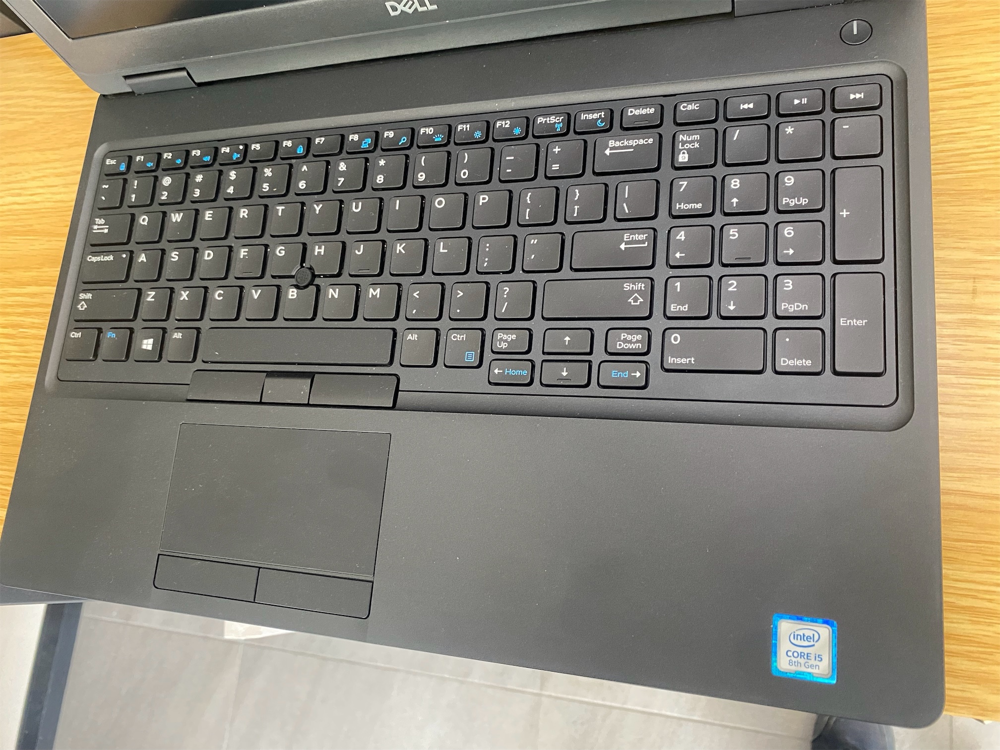 computadoras y laptops - Laptop Dell Latitude 5590
 1