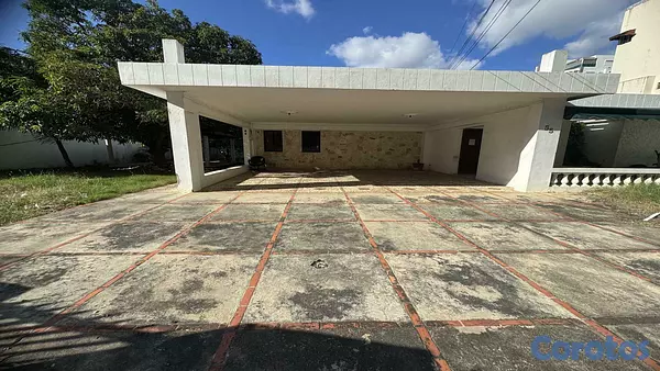 casas - Casa Comercial en Urbanización Real 4