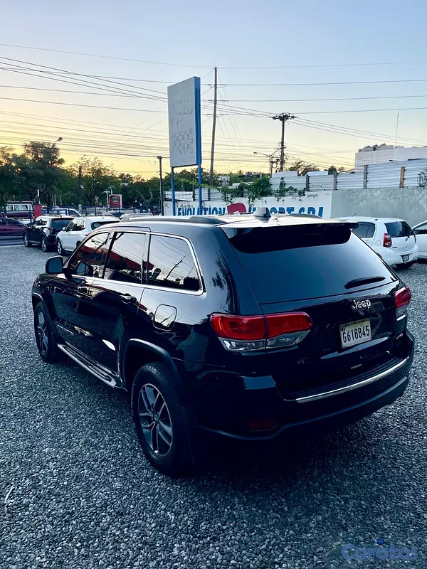 jeepetas y camionetas - Vendo Jeep Cherokee 2018 1