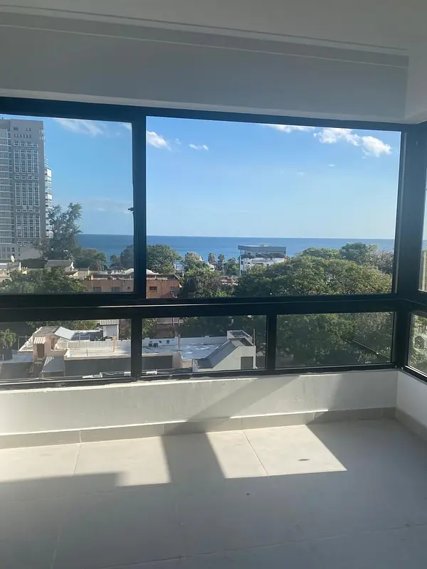 apartamentos - Apartamento en Venta
•ZONA UNIVERSITARIA
Piso 6: Bloque C .2 hab. USD180,000 3
