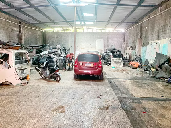 oficinas y locales comerciales - Nave industrial en zona céntrica y comercial  6