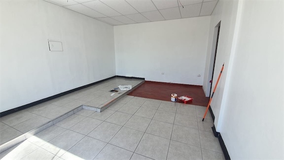 oficinas y locales comerciales - Local comercial Prados 3
