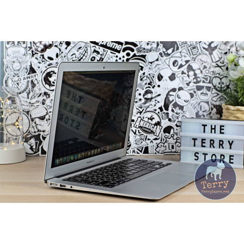 computadoras y laptops - Apple MacBook Air 2015 Core i7 8 GB RAM 256 GB SSD Laptop