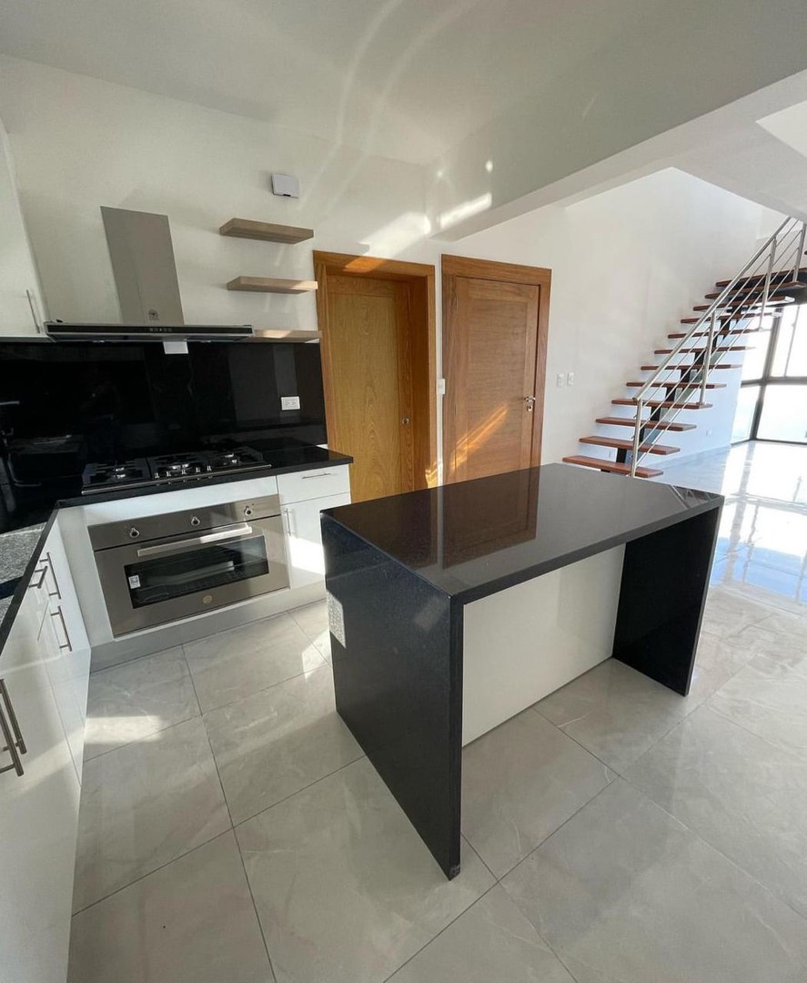 apartamentos - Asombroso Penthouse de Venta en Los Laureles  3