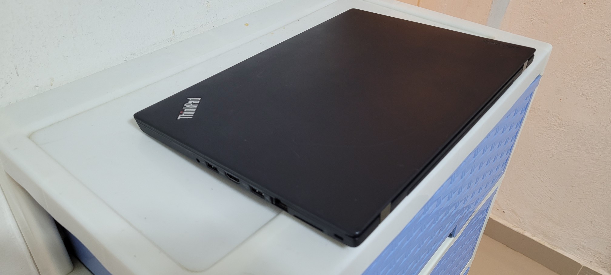 computadoras y laptops - Lenovo T470 14 Pulg Core i7 7ma Gen Ram 16gb Disco 256gb SSD Video 8gb 2