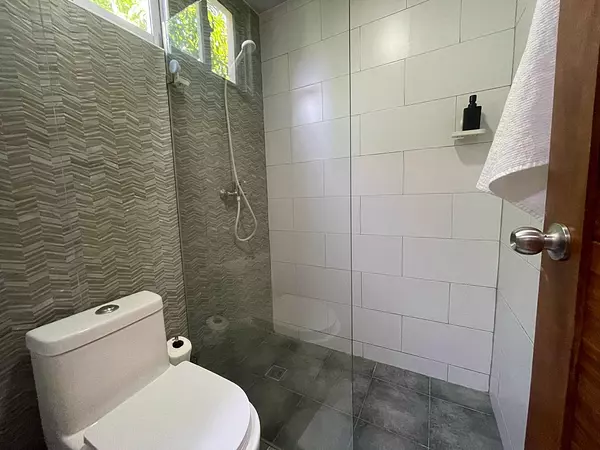 apartamentos - 💎𝐒𝐄 𝐕𝐄𝐍𝐃𝐄 apartamento urbanización Miramar 9