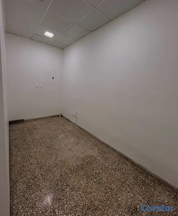 oficinas y locales comerciales - LOCAL COMERCIAL 9