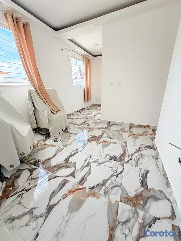 apartamentos - venta de apartamento 2do piso con 260mts y piscina en autopista de san isidro  10