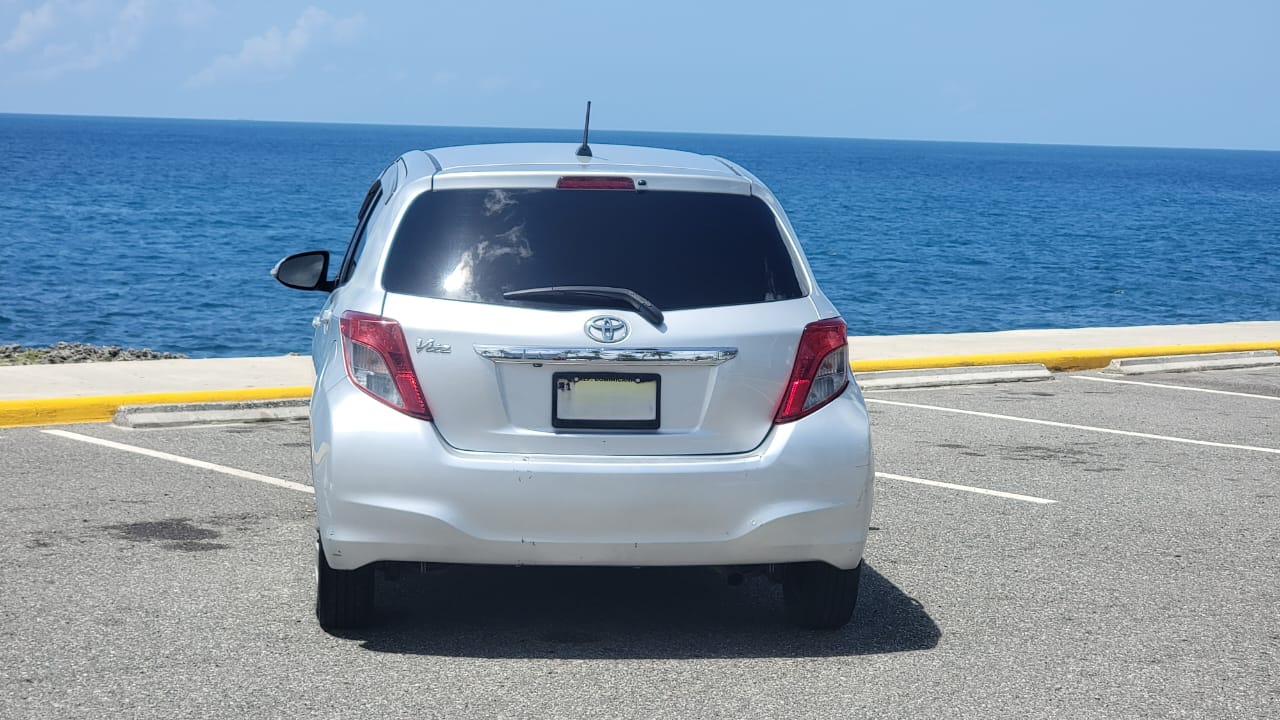 carros - Toyota Vitz 2011 9