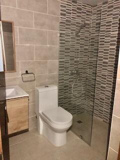 apartamentos - Apartamento en alquiler #24-1164 terraza 3 dormitorios 2,5 baños gimnasio 6