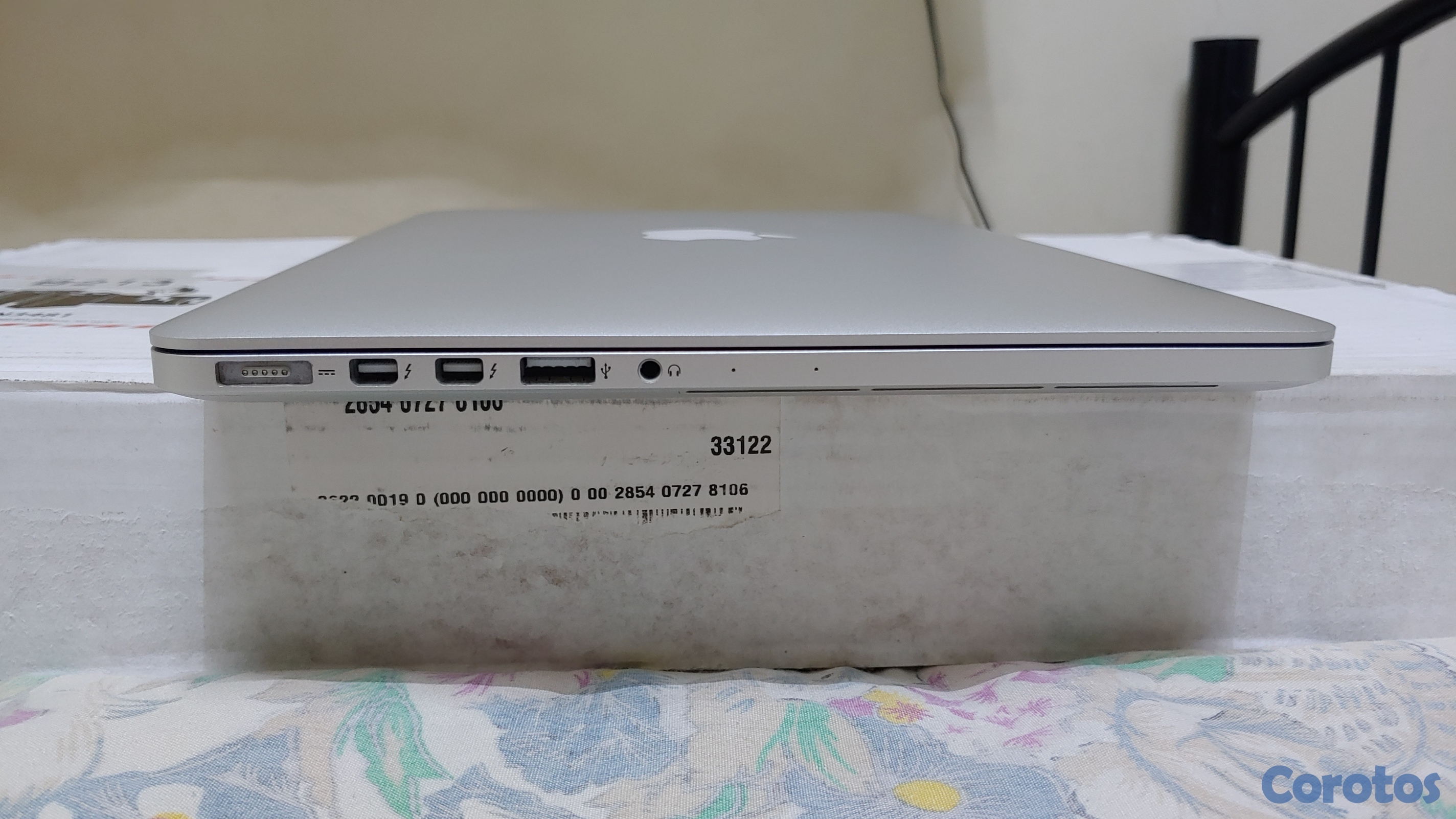 computadoras y laptops - Macbook Pro 2015 --- 13'' Pulgadas 6