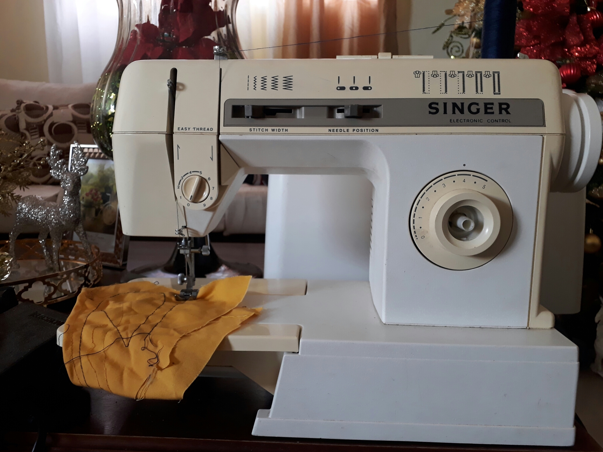 otros electronicos - se vende maquina de coser....