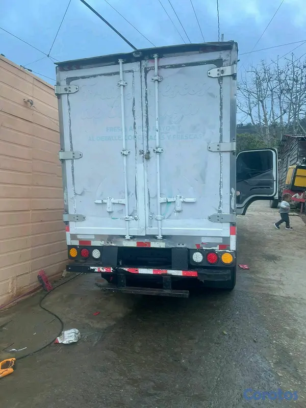 camiones y vehiculos pesados - Mitsubishi Fuso 11