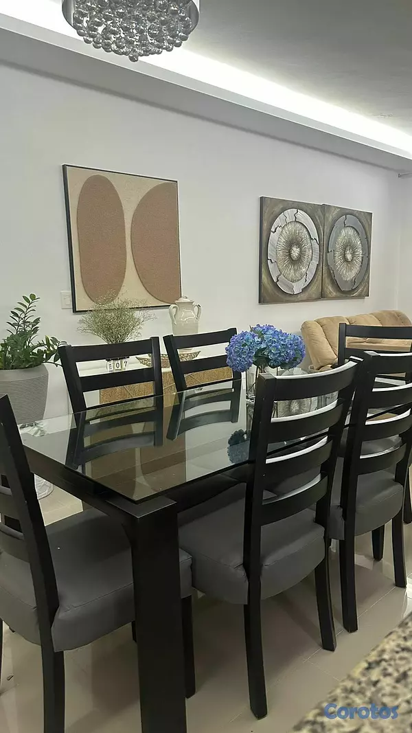muebles y colchones - SE VENDE COMEDOR EN BUENAS CONDICIONES  4