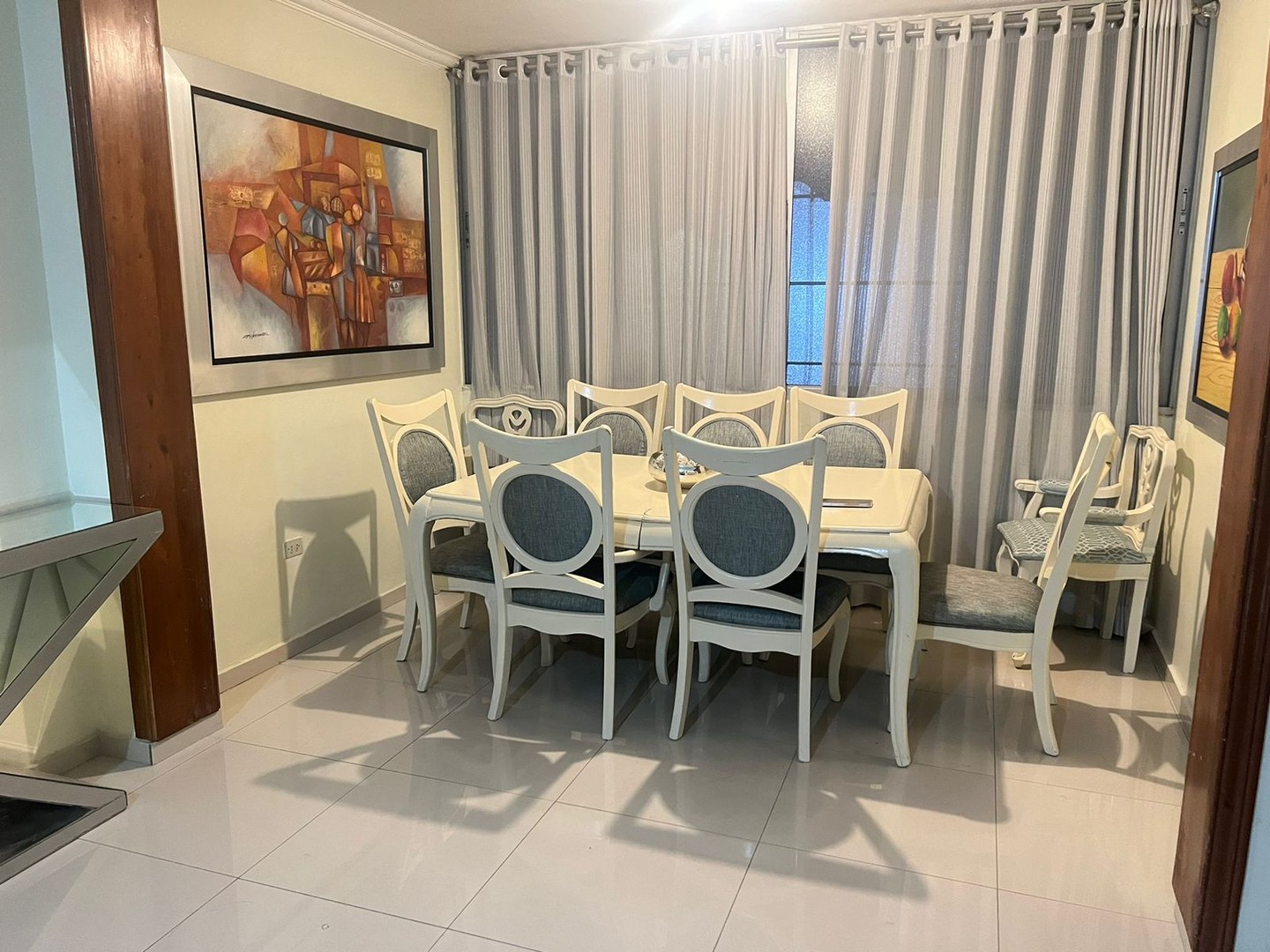 apartamentos - Bella Vista Sur,
Zona Excelente 